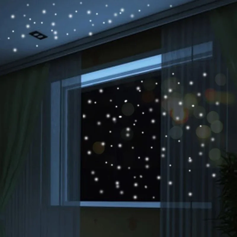 新しい407個入り光るウォールステッカー、暗闇で光る星型ビニ - Glow In Dark Stars のレビューと価格