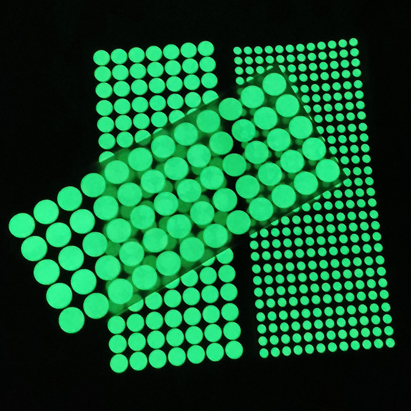 1 シート 3D 発光ウォールステッカー暗闇で光るスターラウ - Glow In Dark Stars のレビューと価格