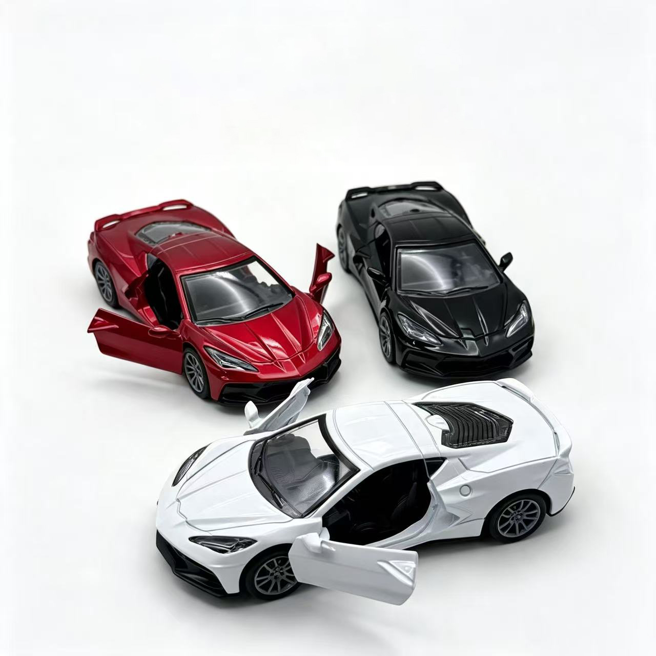 スケールキャストシミュレーション合金製おもちゃの車、ドアが開 - Kids Toys Young のレビューと価格